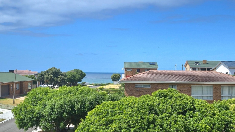 3 Bedroom Property for Sale in Franskraal Western Cape